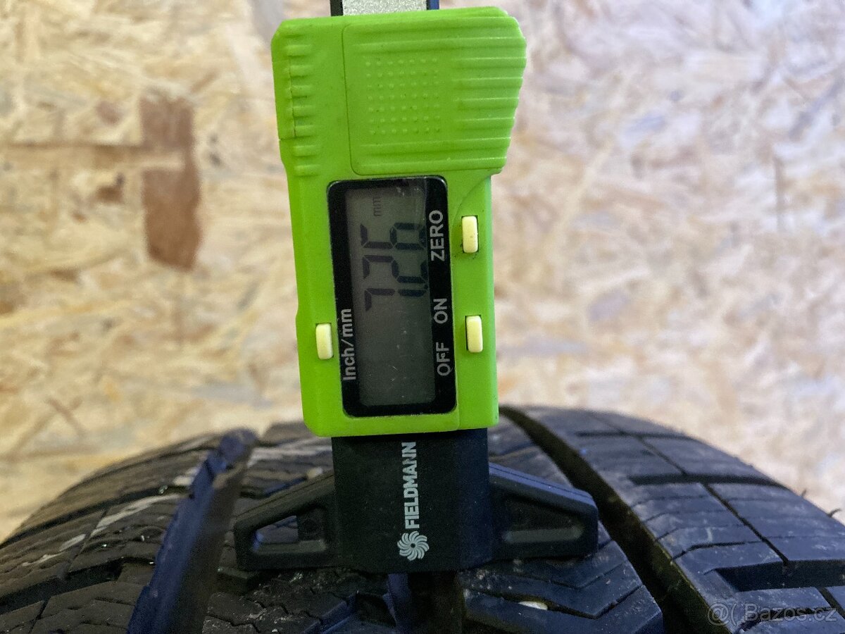 Zimní pneu Vredestein 215/55 R18 95H - 3