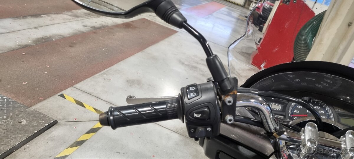 Skútr Honda 125PCX - 3