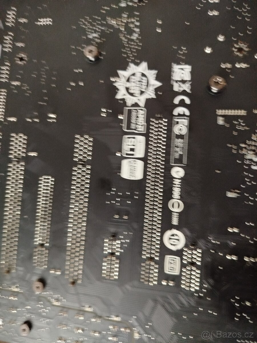 Základní deska, grafická karta, 2xRAM - 3