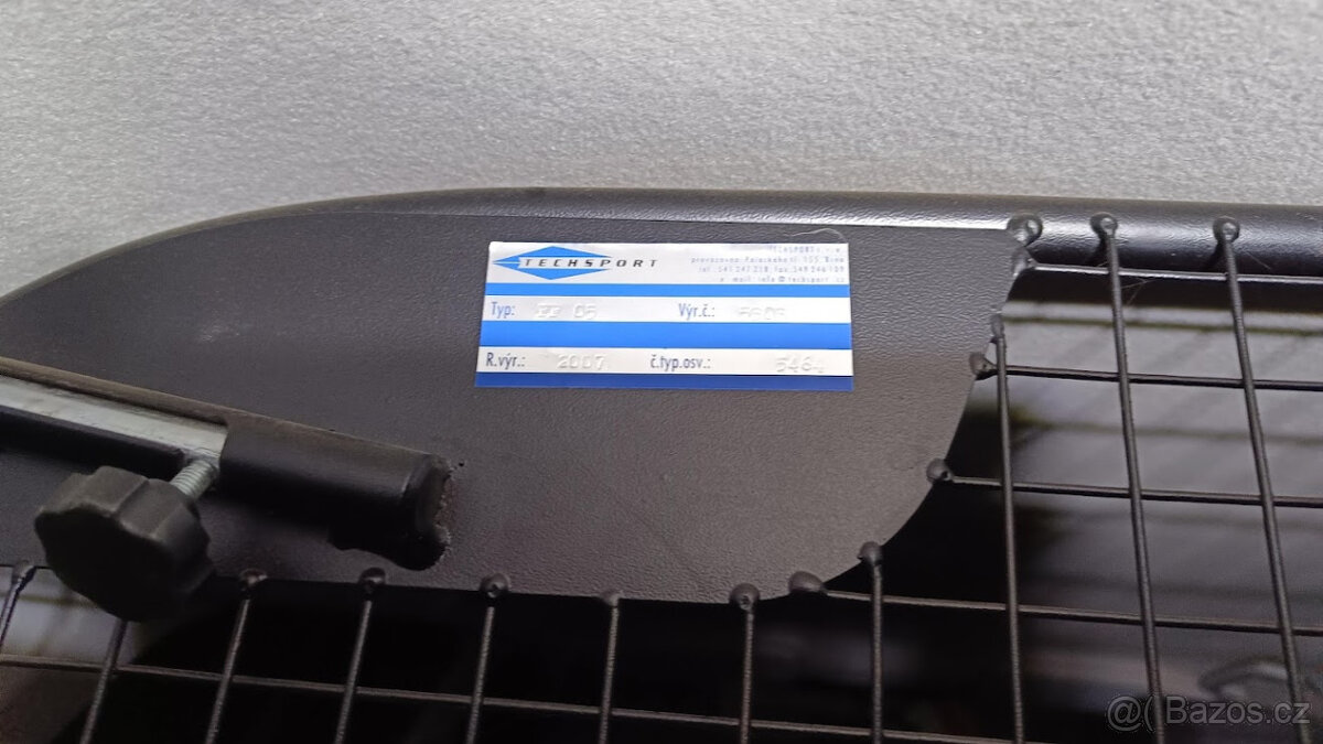 Originální kovová mříž zavazadlového prostoru - 3