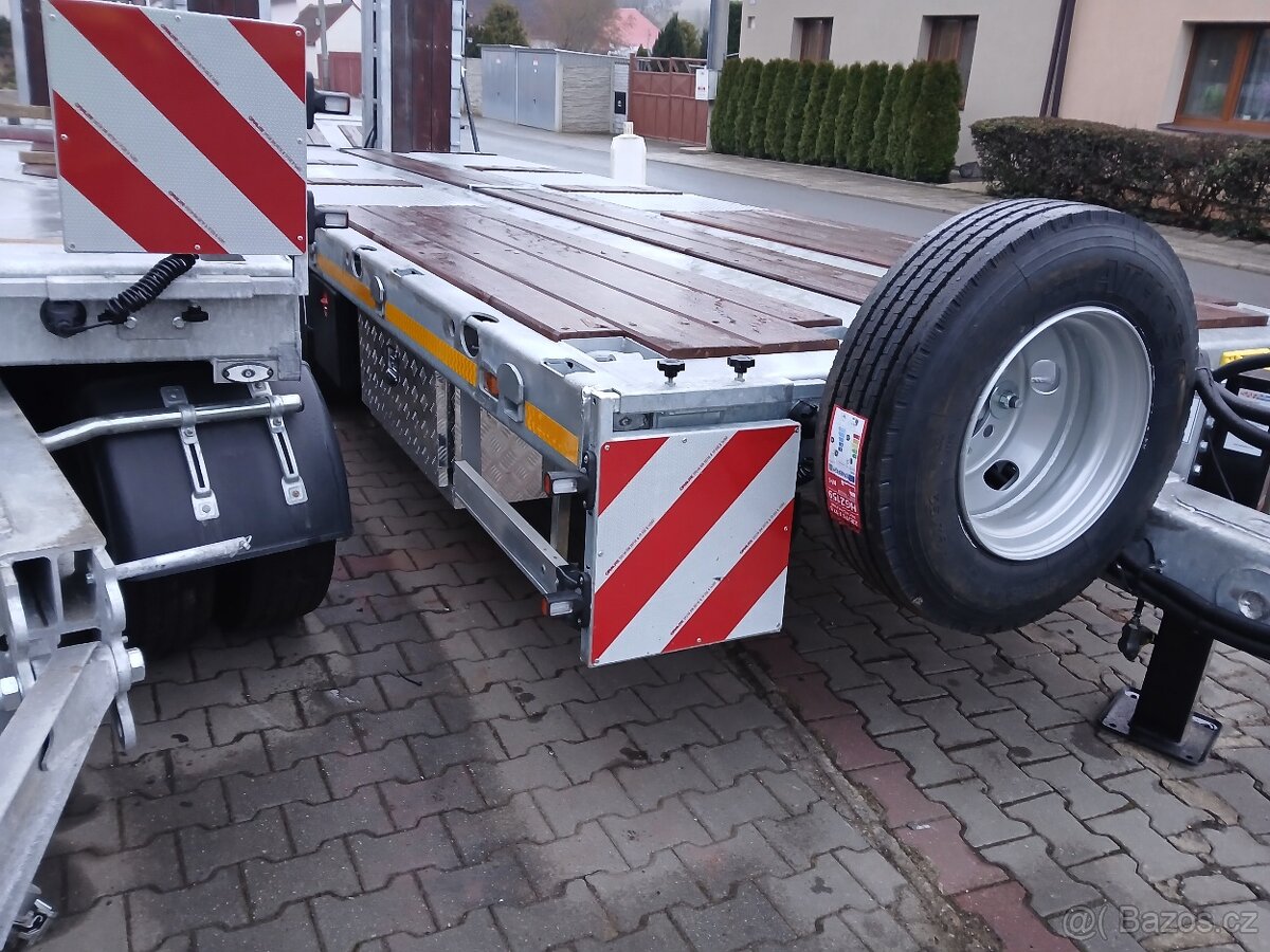 Přívěs na kompresor vrtná souprava CAT Volvo - 3