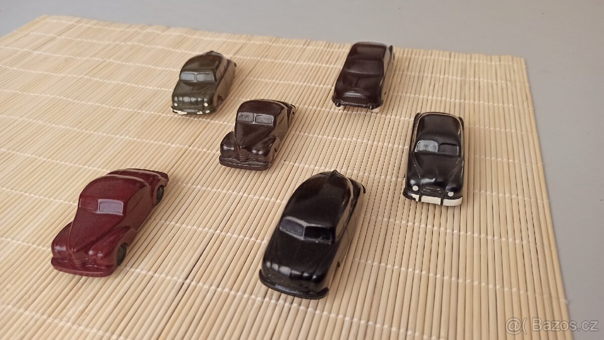 Bakelitová autíčka Igra Směr bakelit - 3