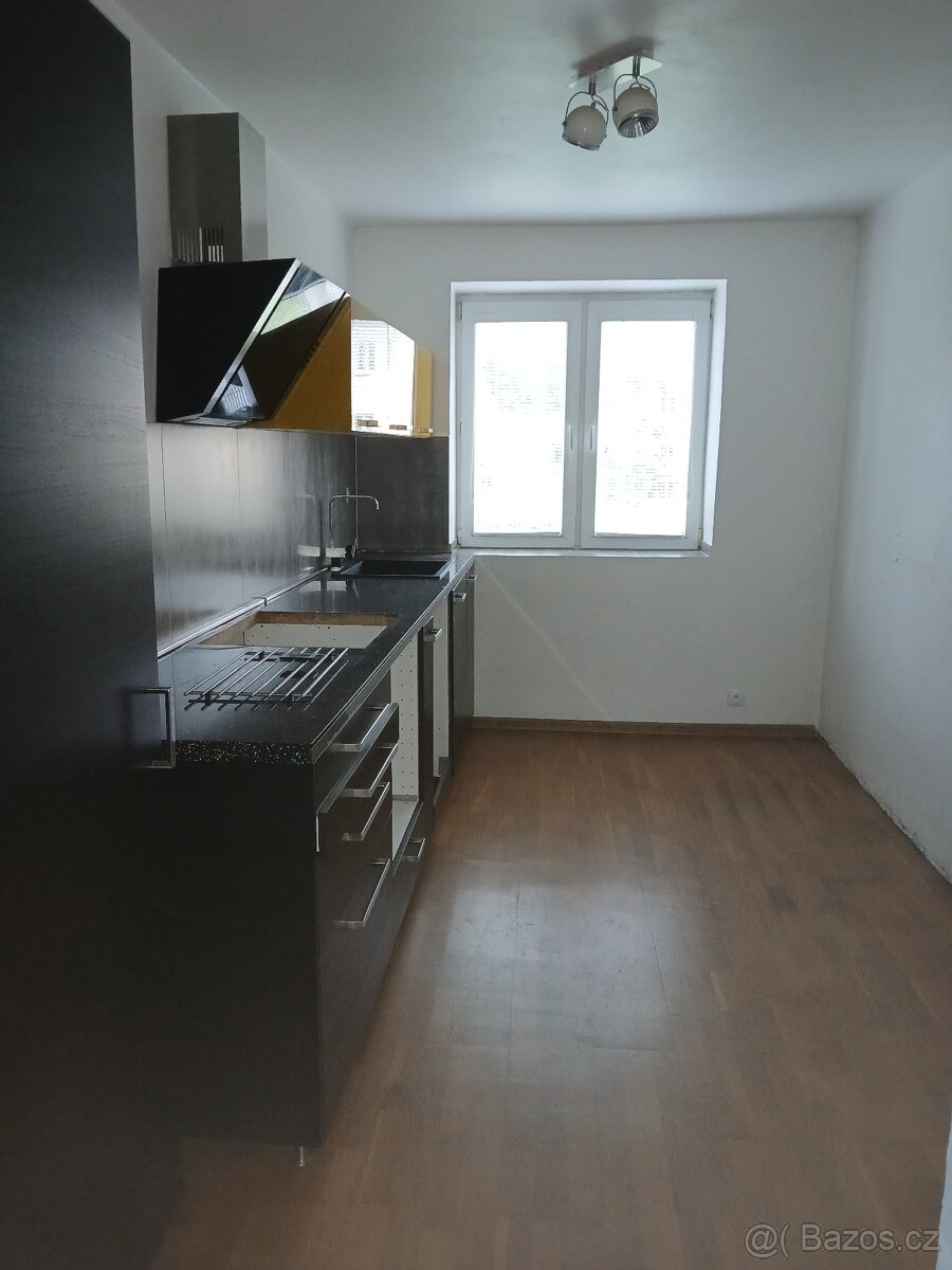 Prodej bytu 2 + 1 v Orlové - 3