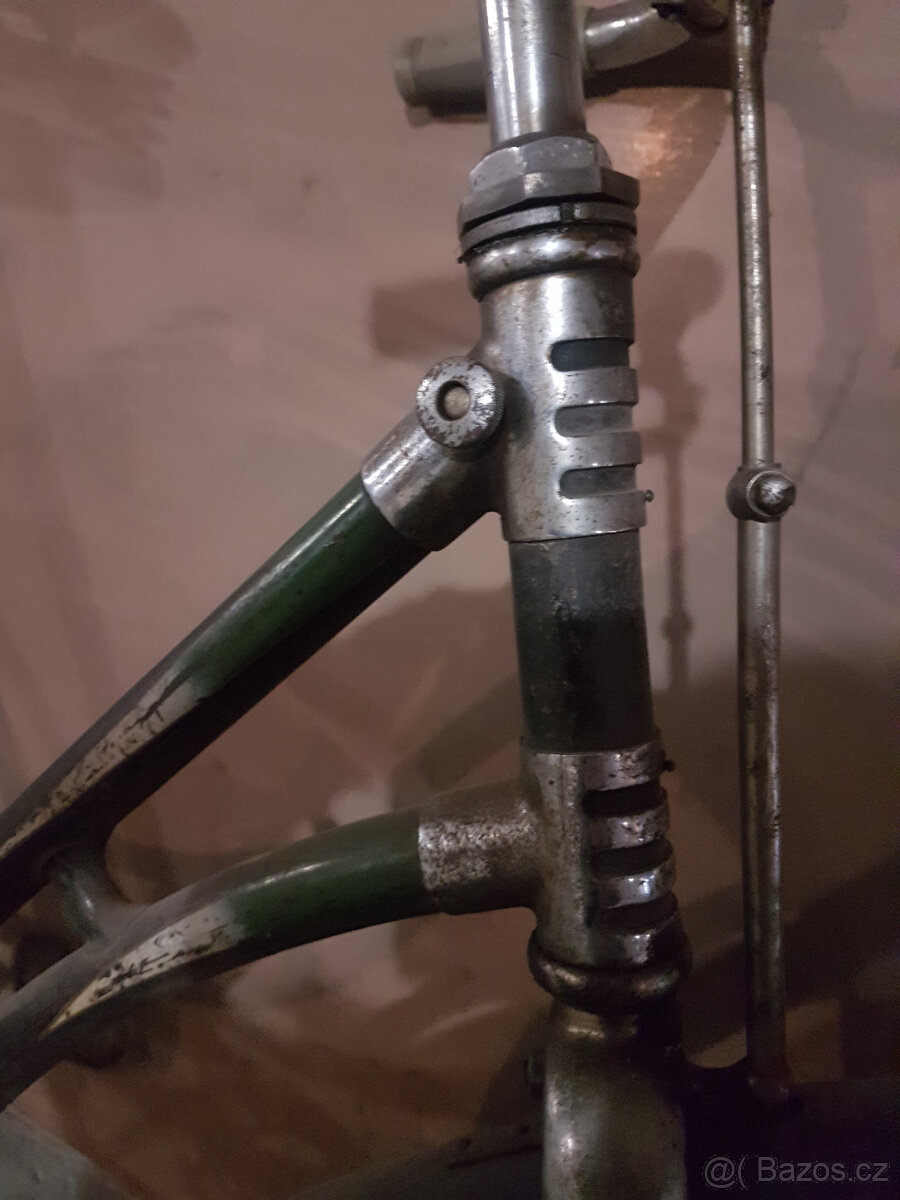 Staré damské jízdní kolo - 3