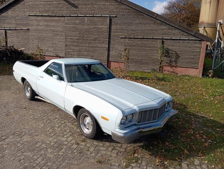 Ford Ranchero z roku 1975 - 3