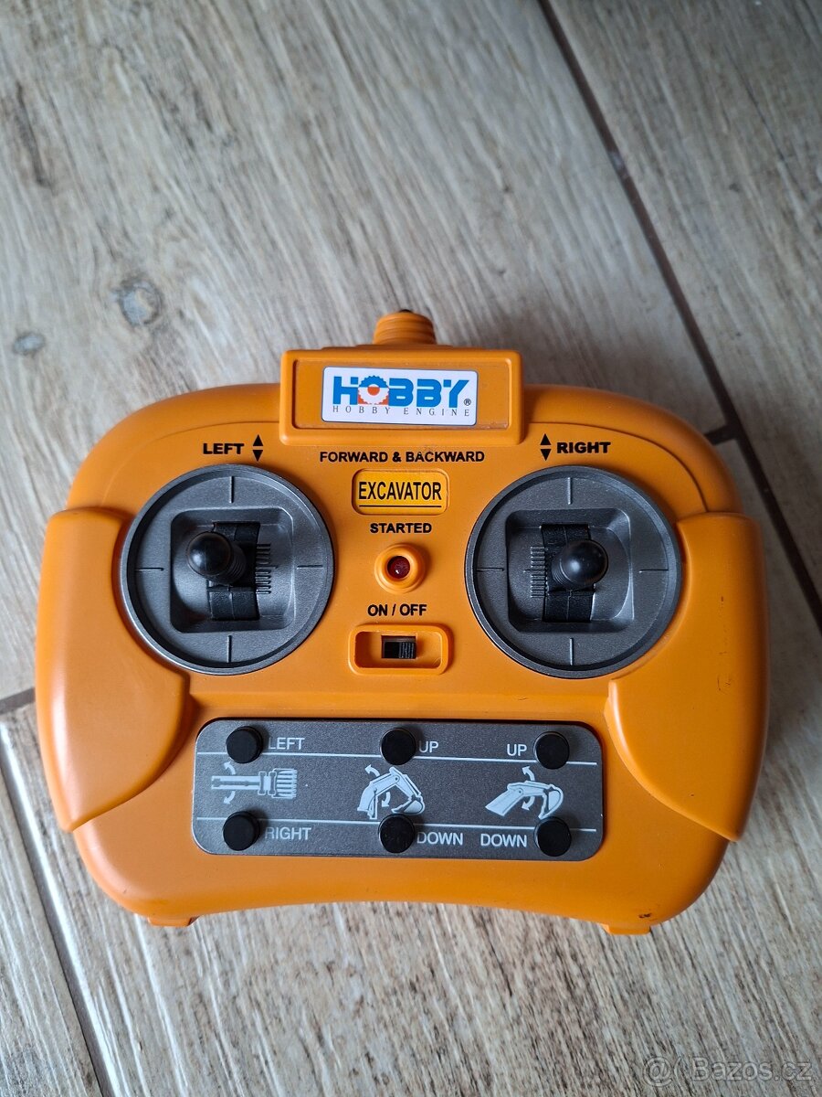 Pásový RC bagr - hobby engine - 3