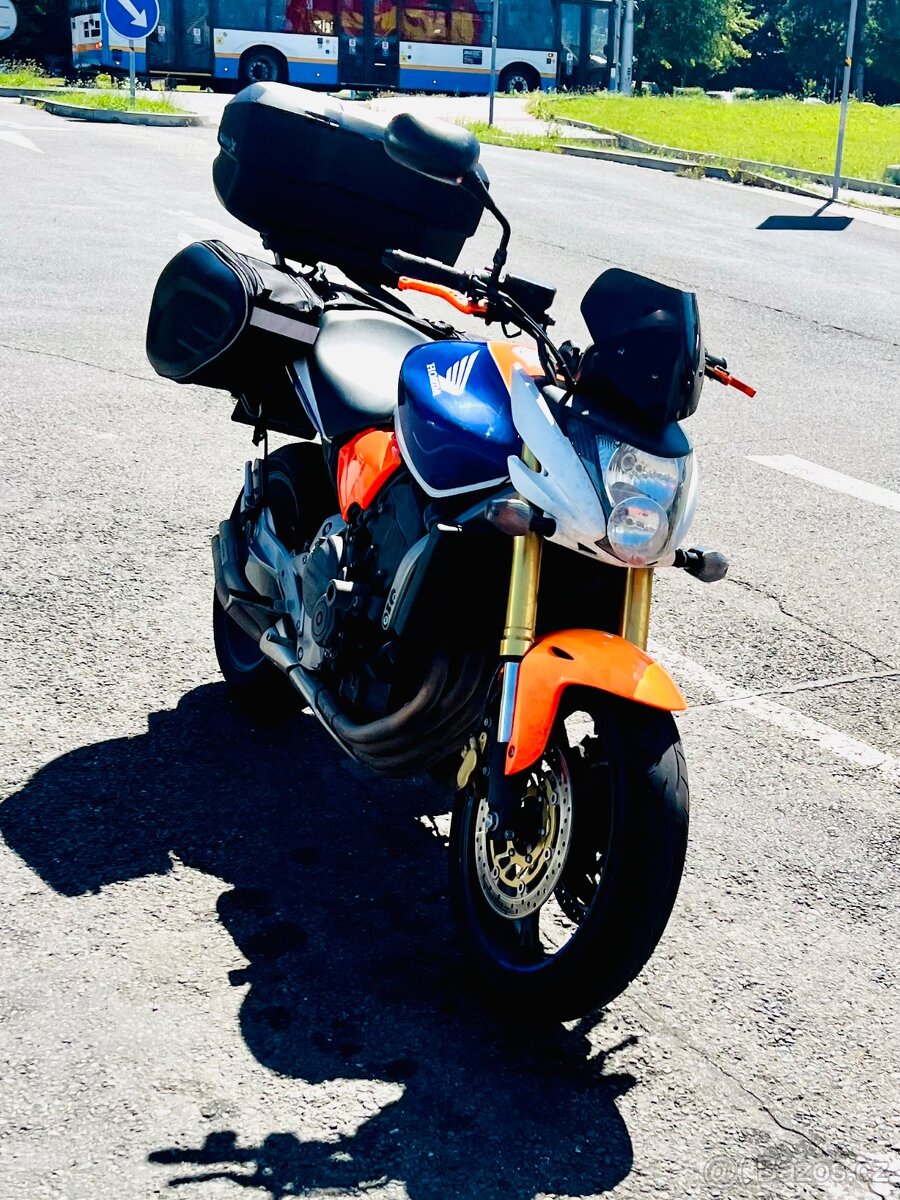 Hornet 600 - 3