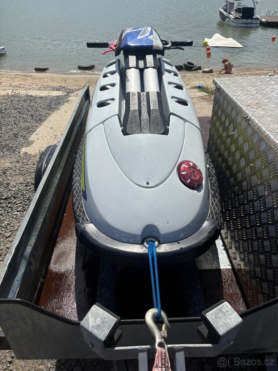 Yamaha SuperJet 700 - 3