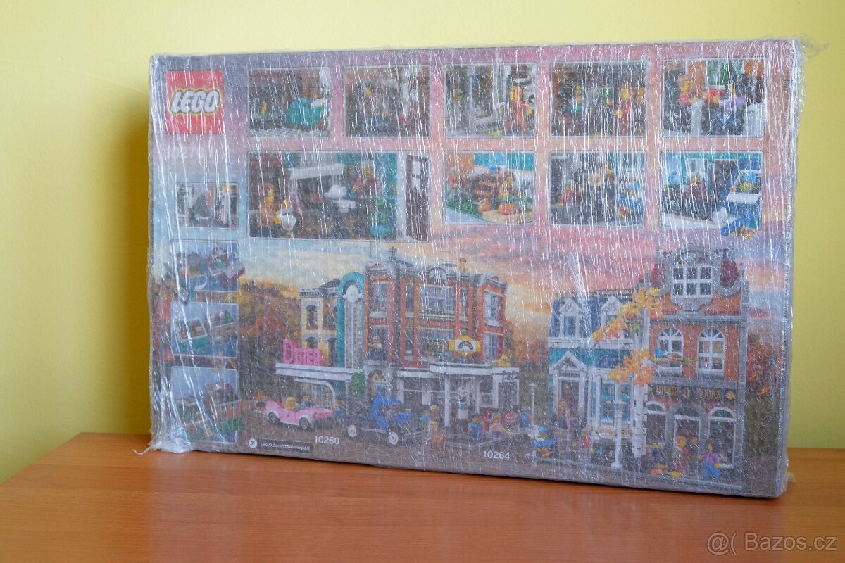 Lego Creator Bookshop - 10270 - 3