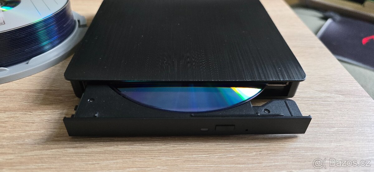 Externí DVD/CD vypalovačka-přehrávač s USB+USB-C - 3