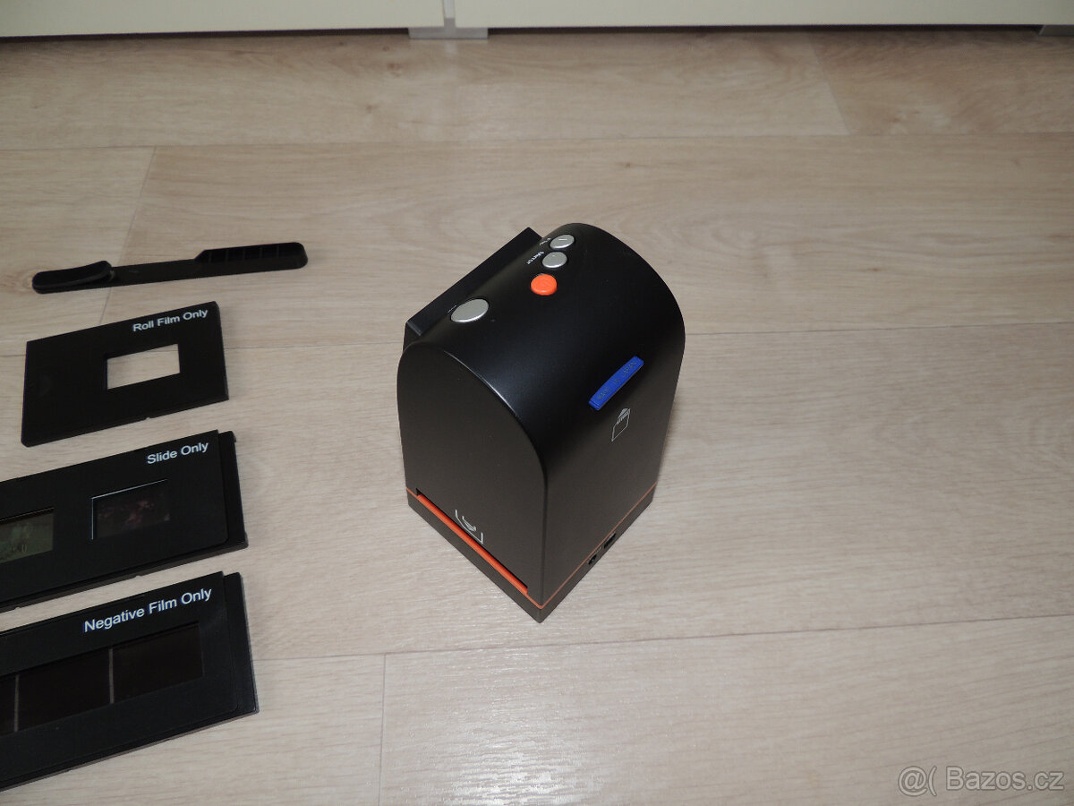 Skener diapozitivů a negativů FilmScan35 2400 DPI - 3