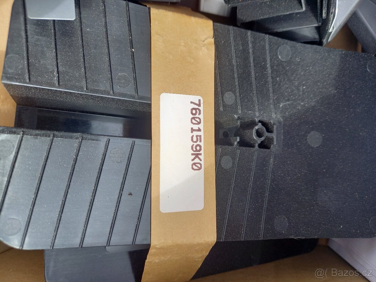 Velux krytky ke spodnimu lemovani stresniho okna - 3