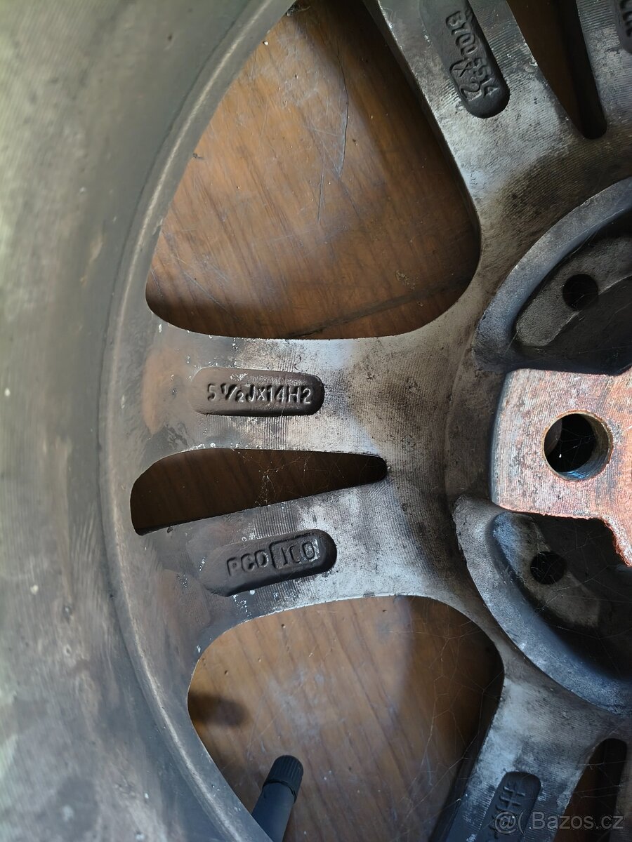 Sada celoroční kol - 3