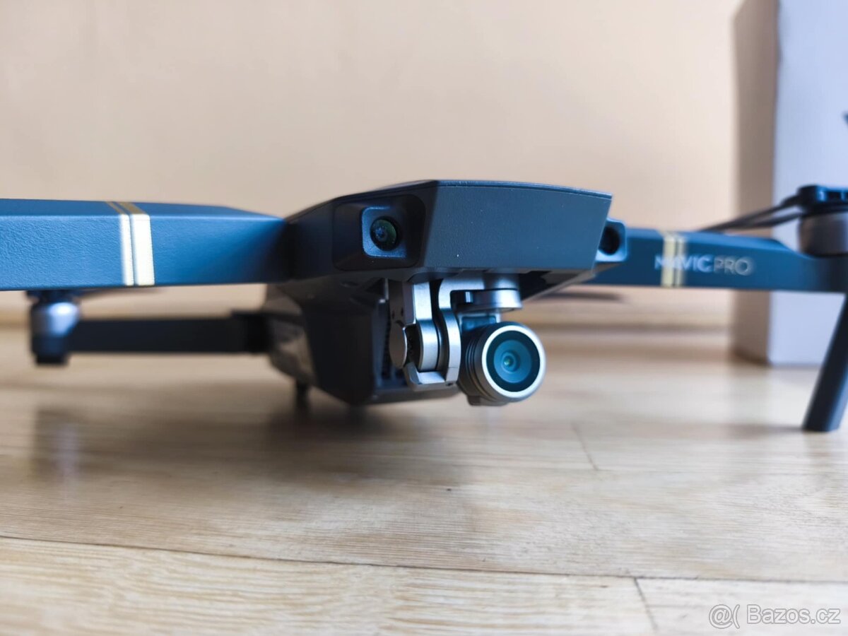 Dron DJI Mavic Pro - 3