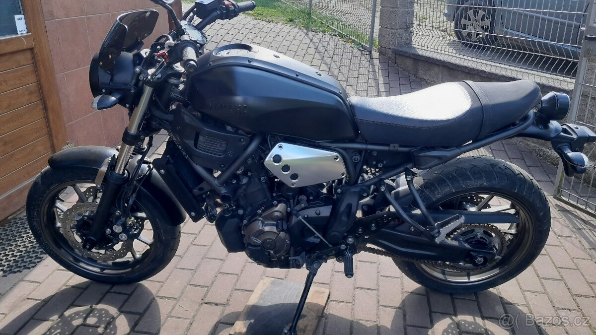 Yamaha xsr 700 - 3