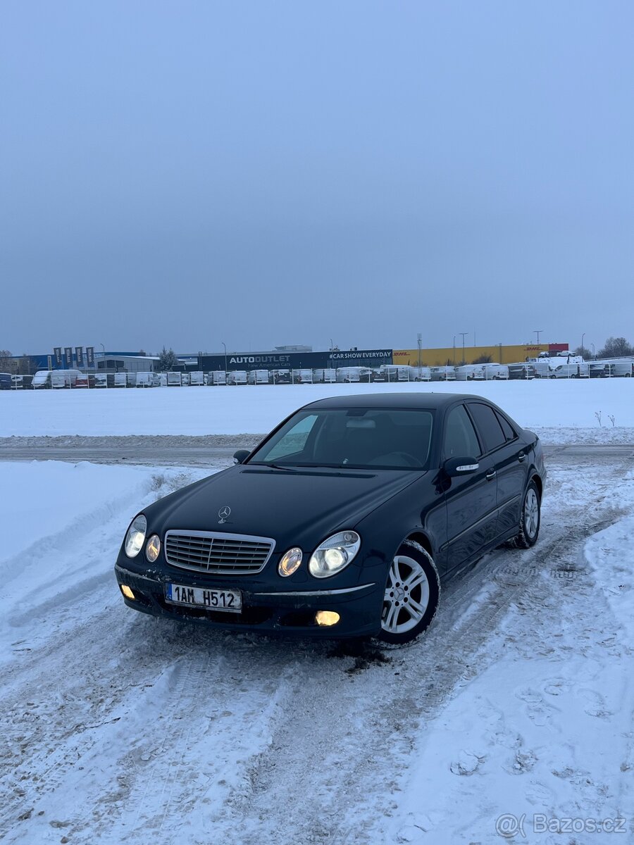 Mercedes-Benz W211 - 3