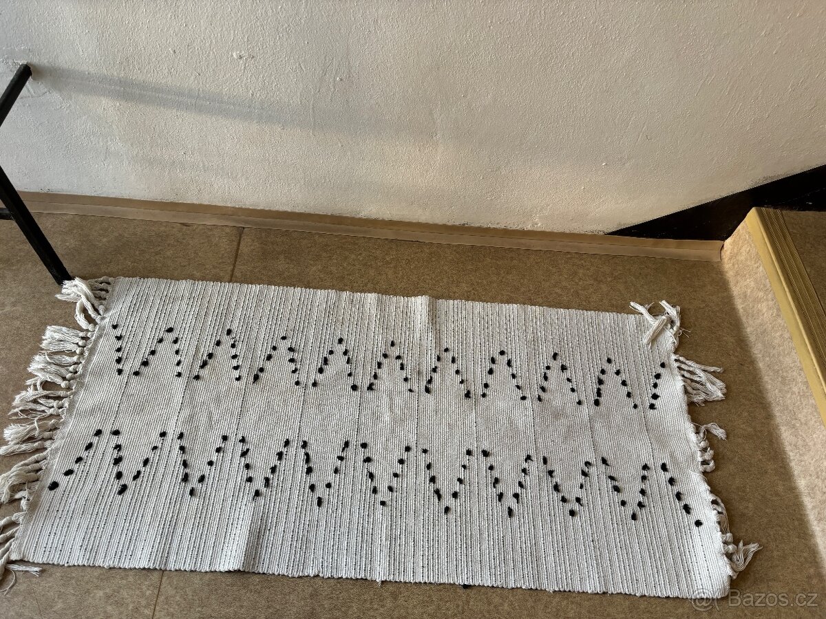 Koberec cernobily - 3