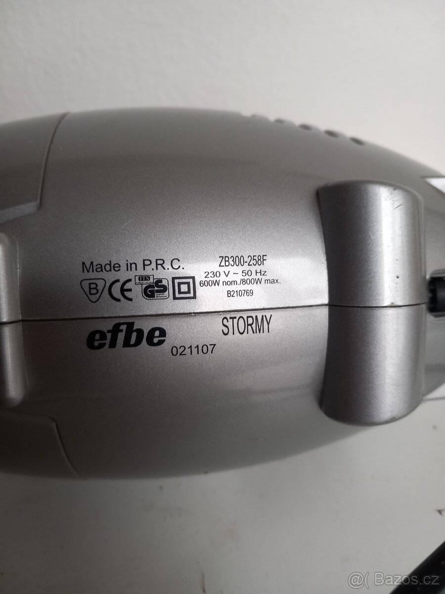 Vysavač na malé plochy - 3