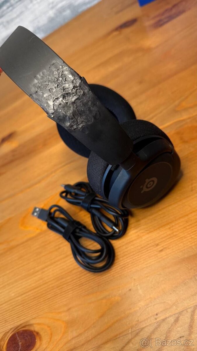 SteelSeries Arctis Nova 3 - Plně funkční, konstrukce (Sleva) - 3