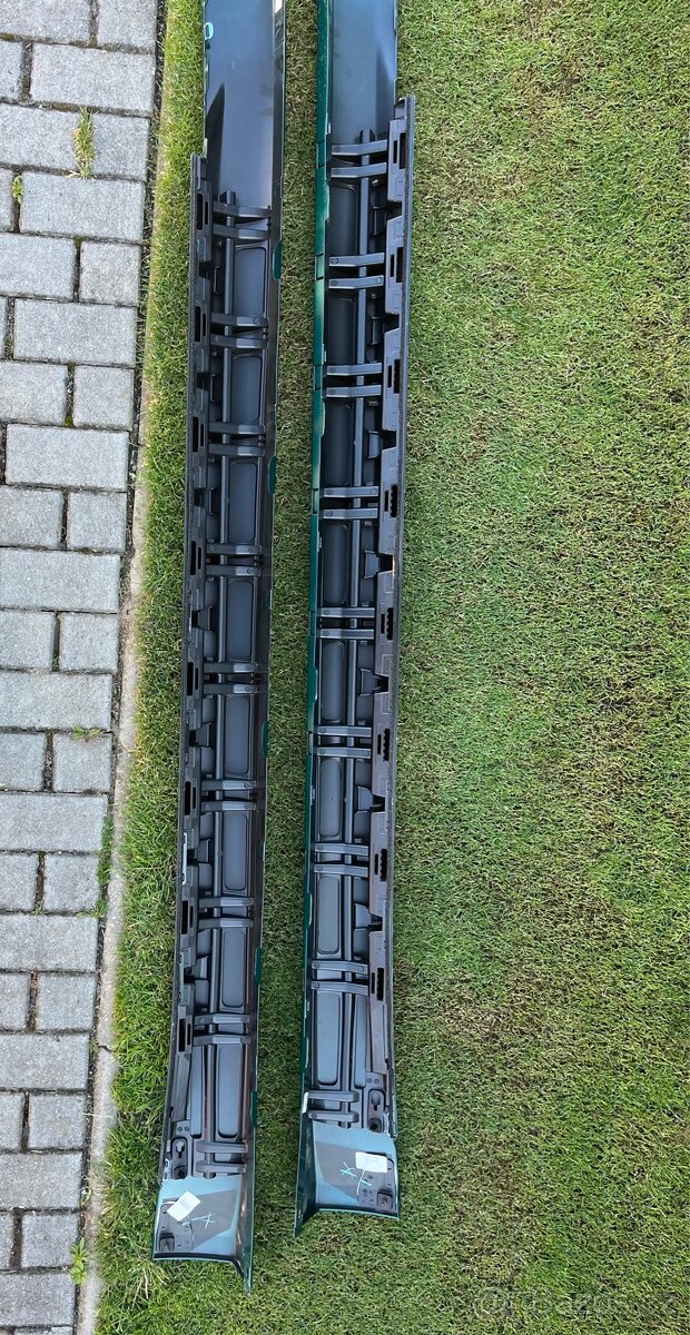 Alfa Romeo Giulia levý a pravý boční práh - 3