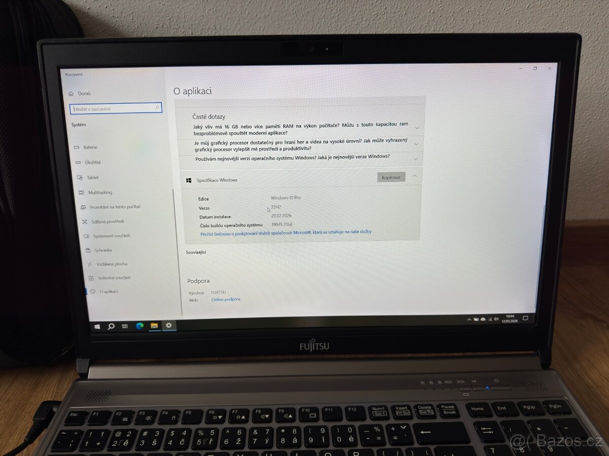 FUJITSU LIFEBOOK E756 s příslušenstvím - 3