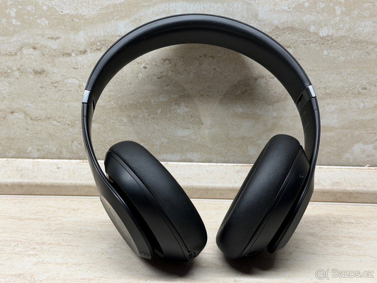 Beats Studio Pro Black - 3