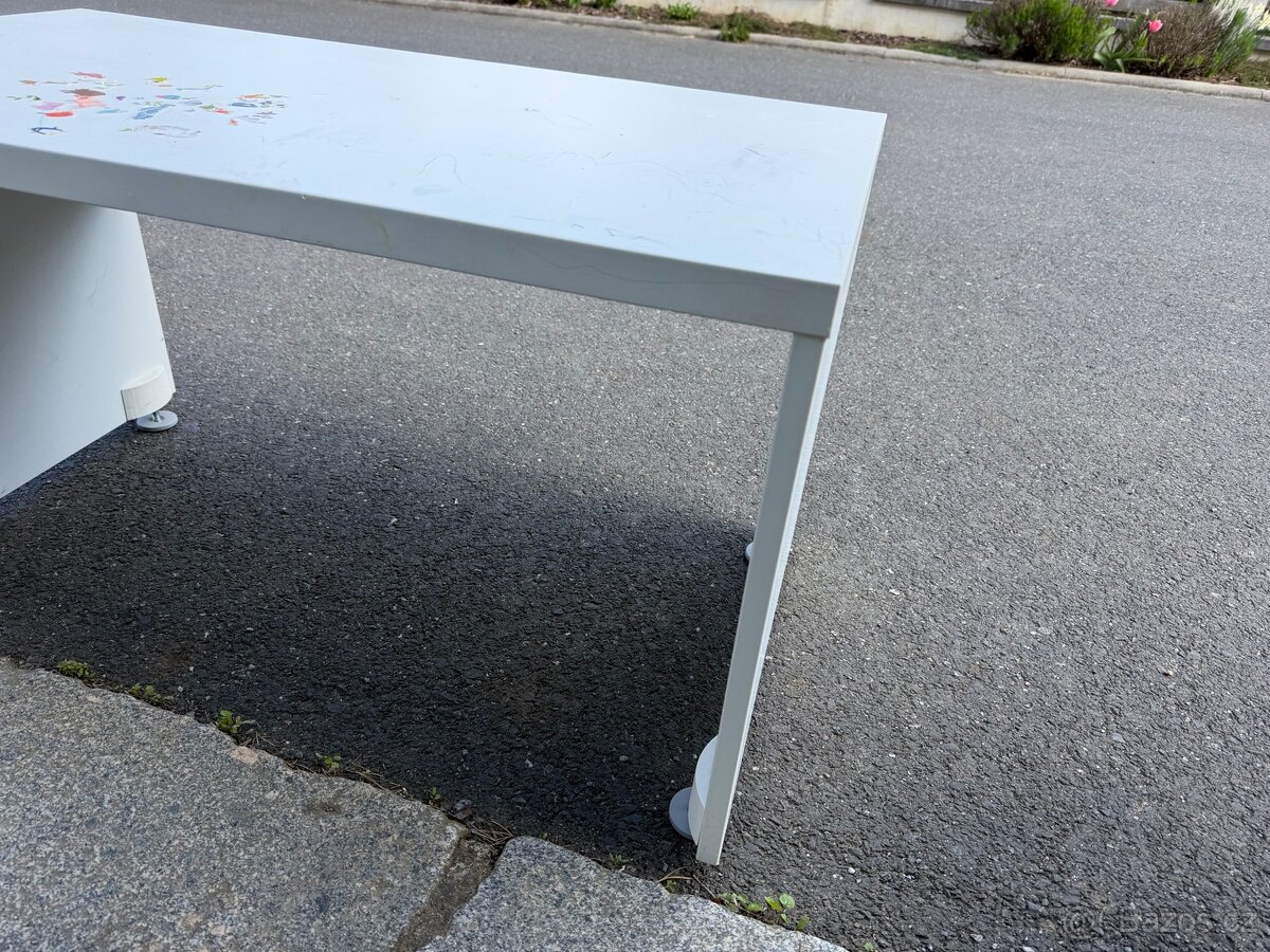 Malý stolek dětský - 3