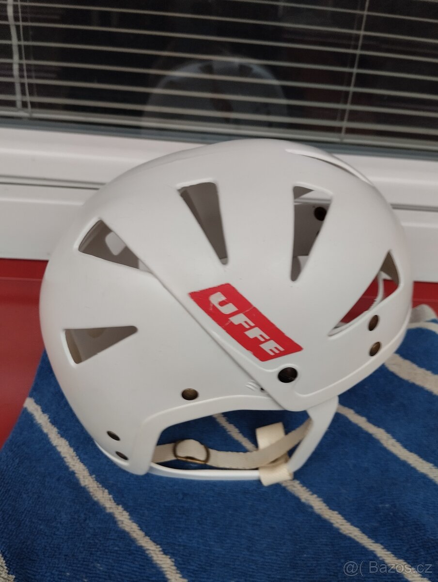 Retro hokejová helma ABC - 3