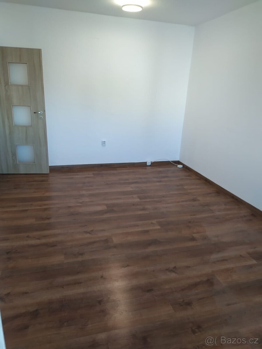 Pronájem bytu 2+1, Anenská, vlastník, bez realitky - 3