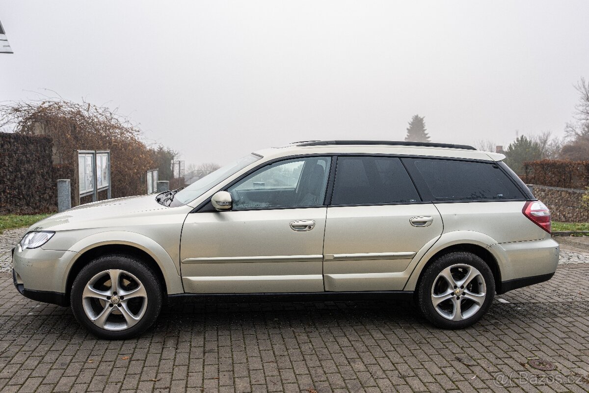 2007 Subaru legacy outback 2.5l Benzín Manuál. - 3
