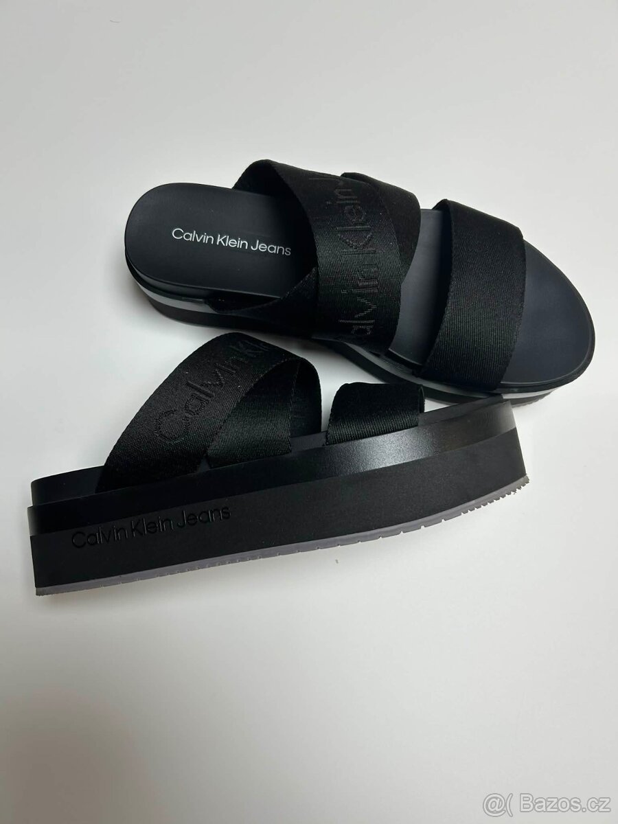 Pantofle na platformě Calvin Klein vel. 39 dámské - 3
