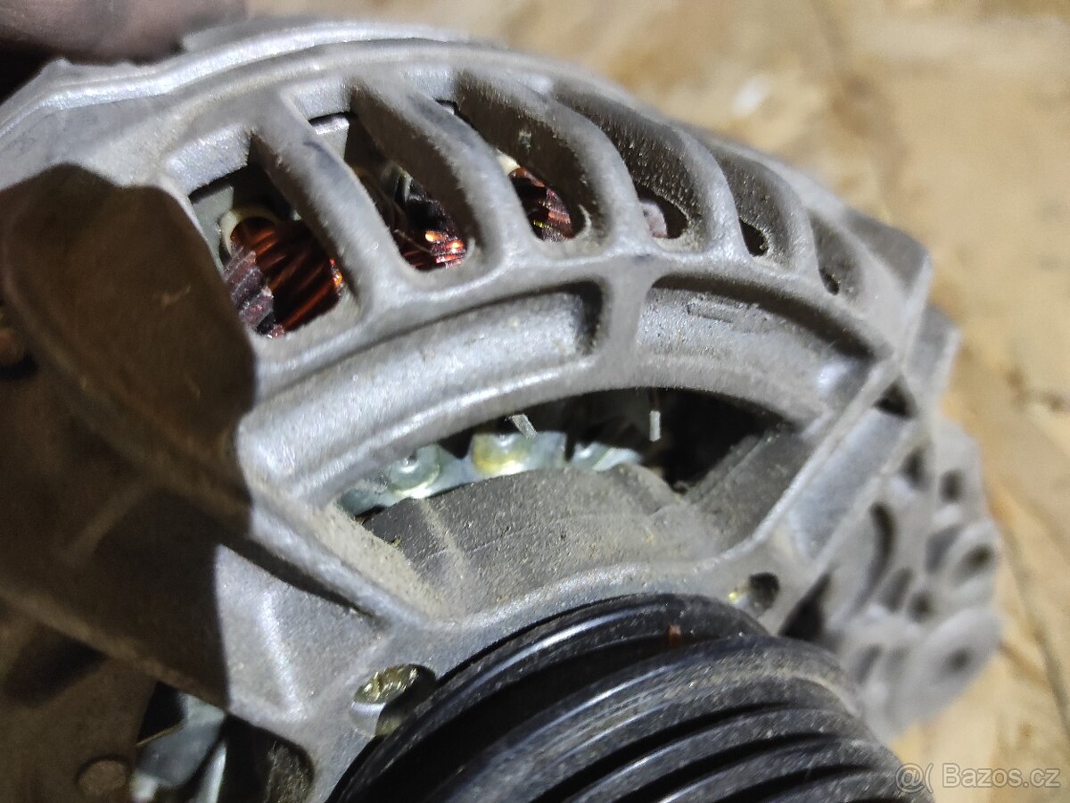 Alternator Fabie 1 037903025F - 3