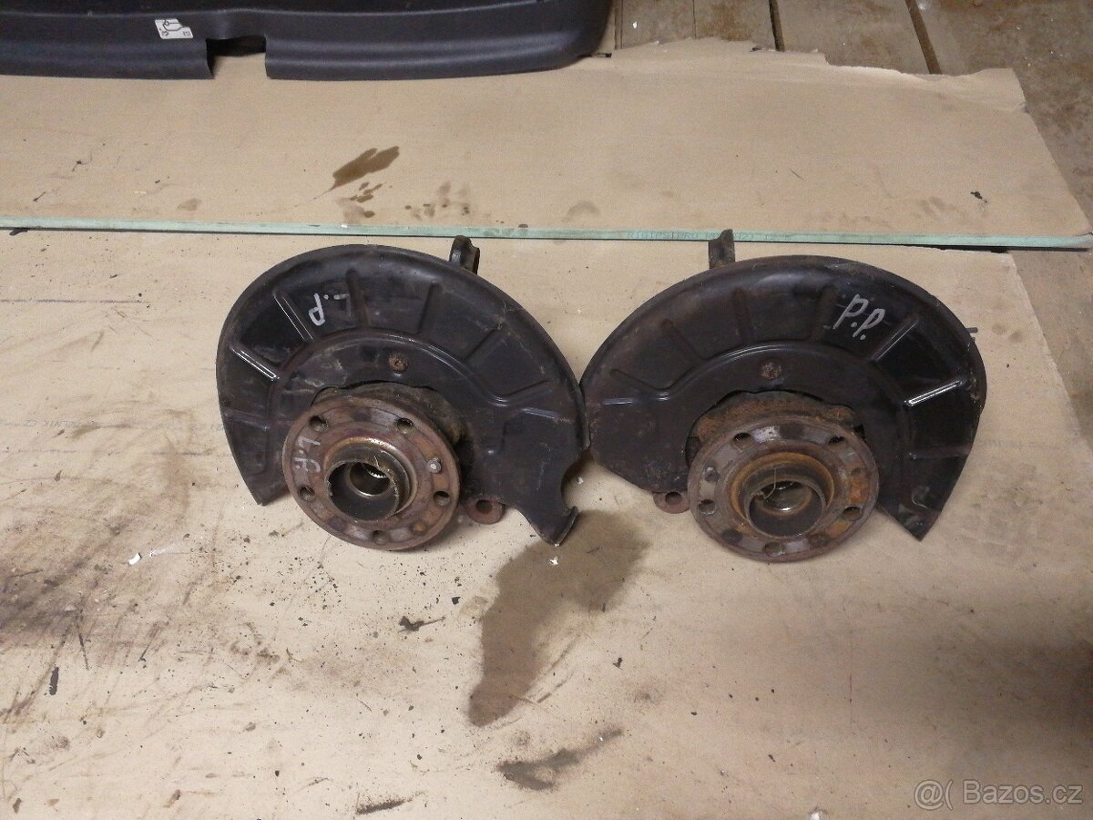 Volkswagen Touran přední tehlice - 3