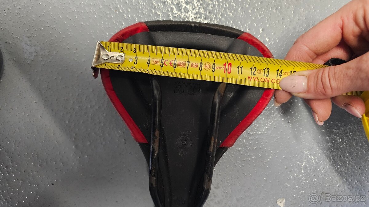 Stare sedlo na kolo - 3