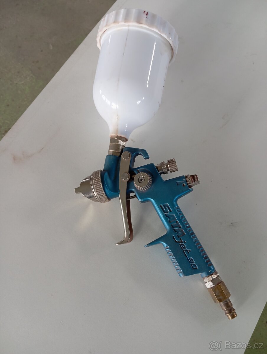 Stříkací pistole SATA - 3