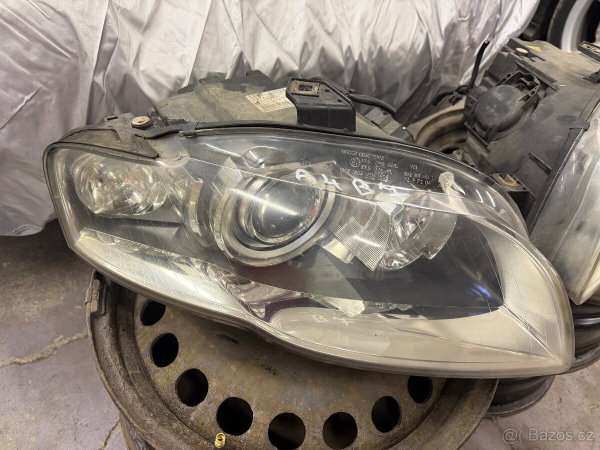 Přední Xenon světla Audi A4 B7 - 3