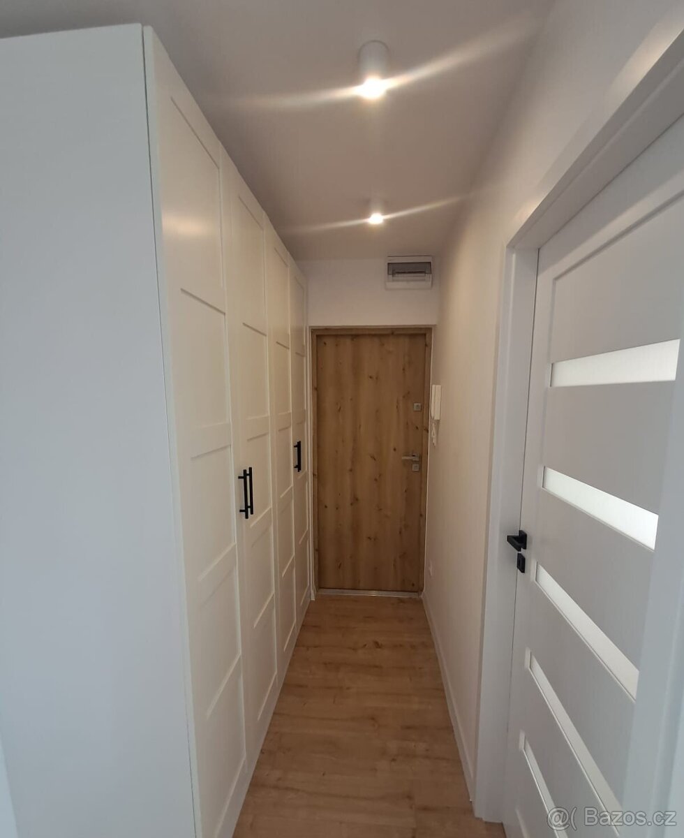 Krásný 1+1,5 pokojový byt - 3