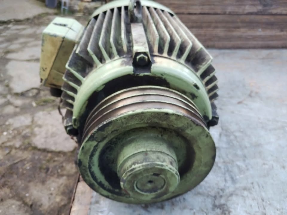 Elektromotor 5,5kw 950 ot. - 3