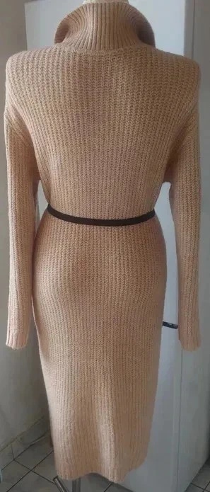 Teplé béžové svetrové šaty - 3