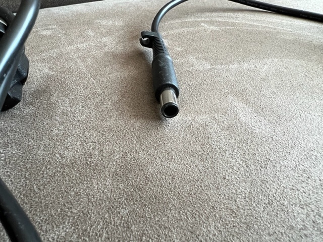 HP 65W Originál adaptér - 3