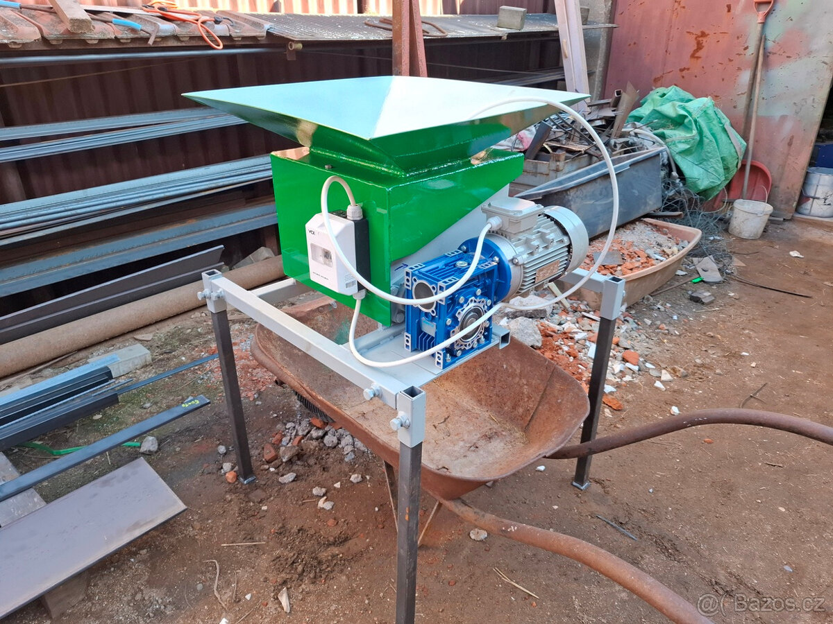 Drtič na stavební sutě, uhlí atd. - 3