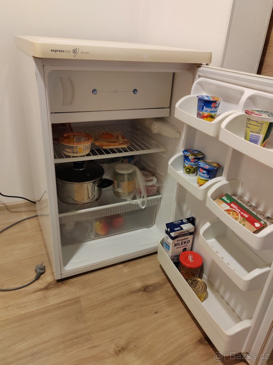 Lednice s mrazákem LG - 3