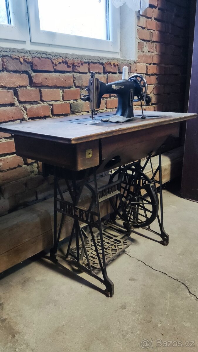 Minerva-šicí stroj - 3