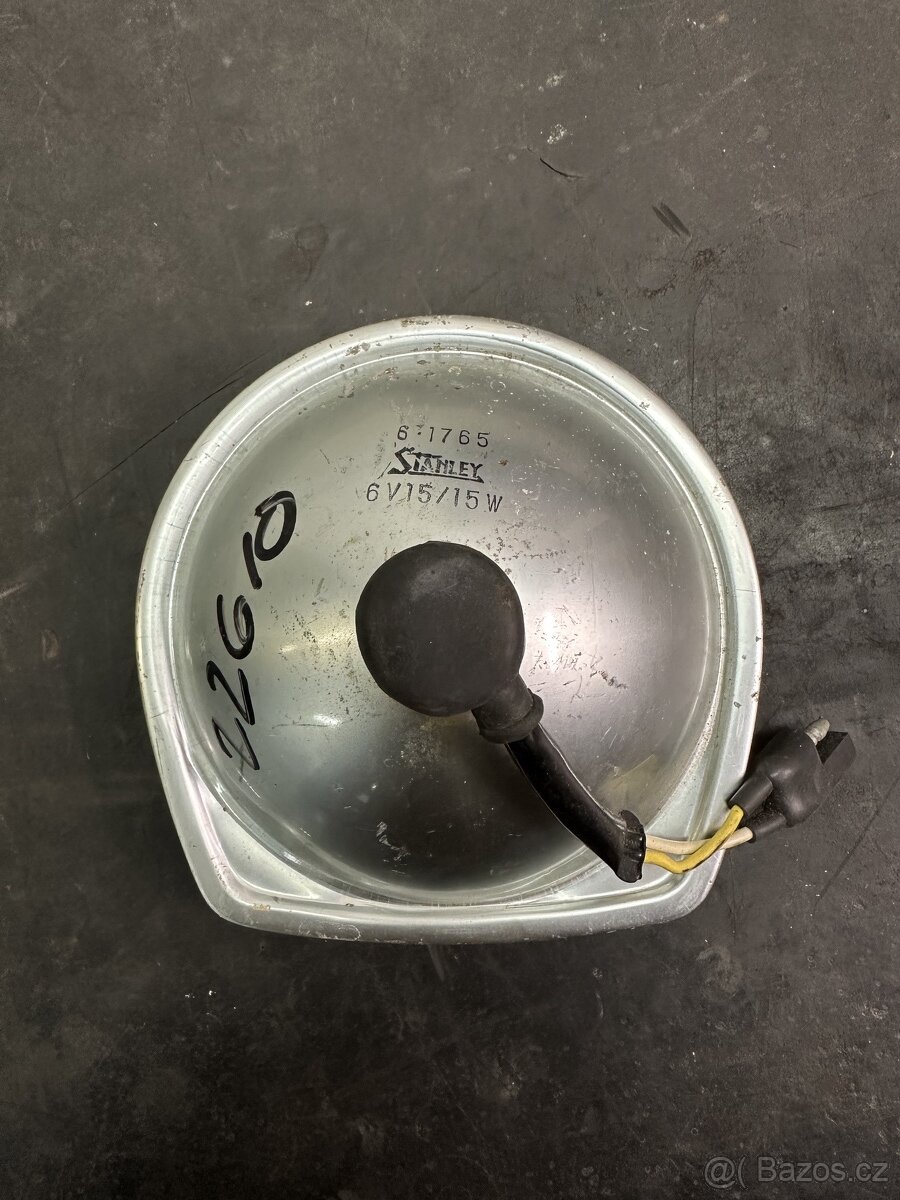 Přední světlo Suzuki Stanley - 3