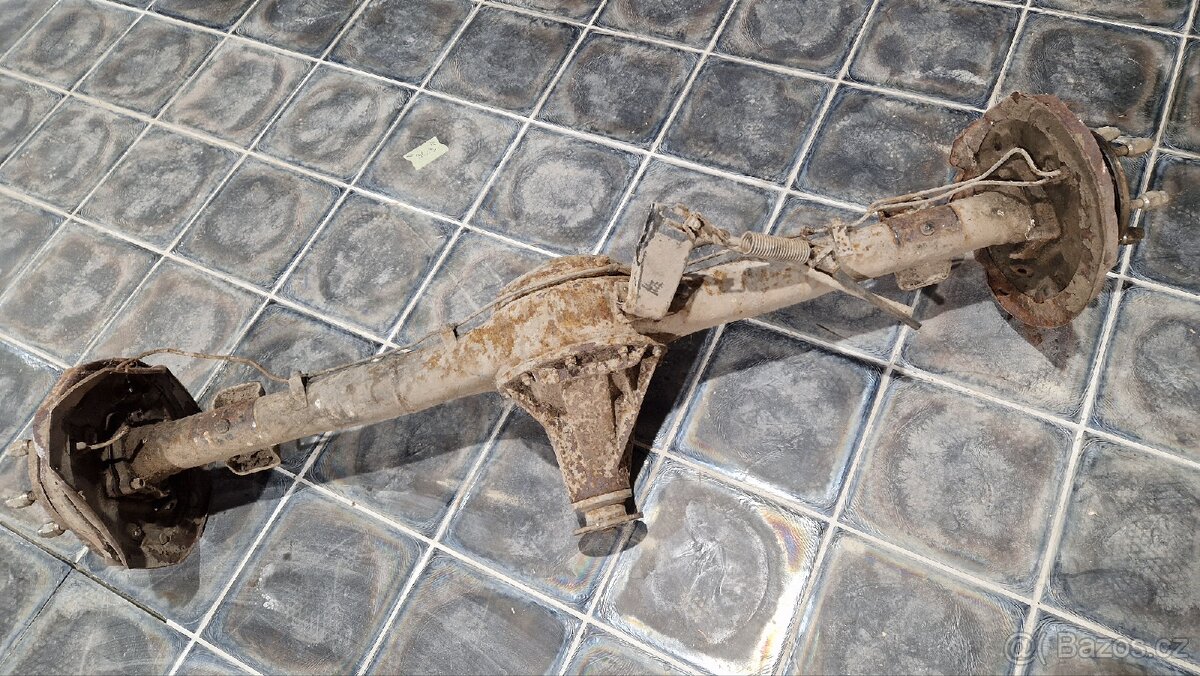 Zadní náprava L200 - 3