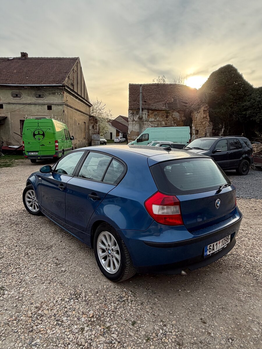 BMW 118D - 3