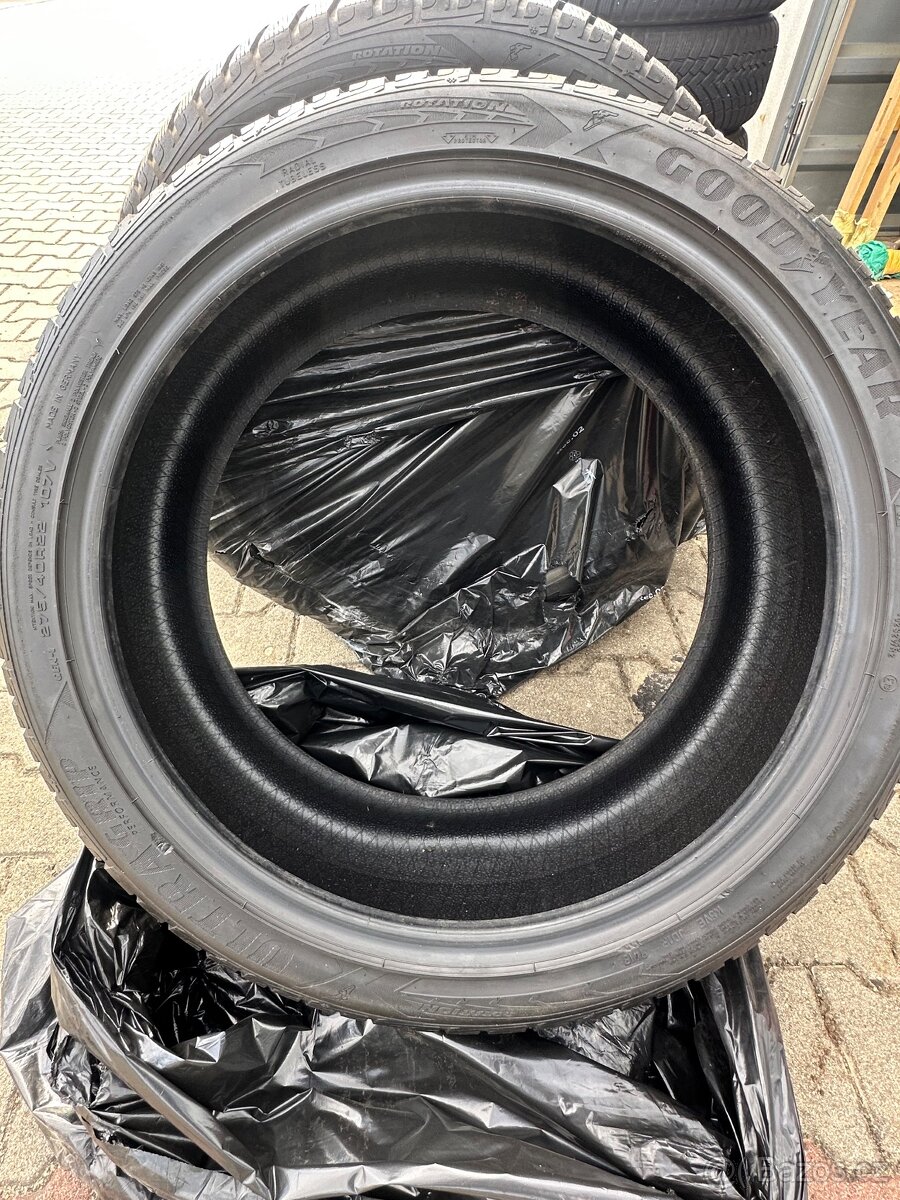Pneumatiky 275/40R22 - 3