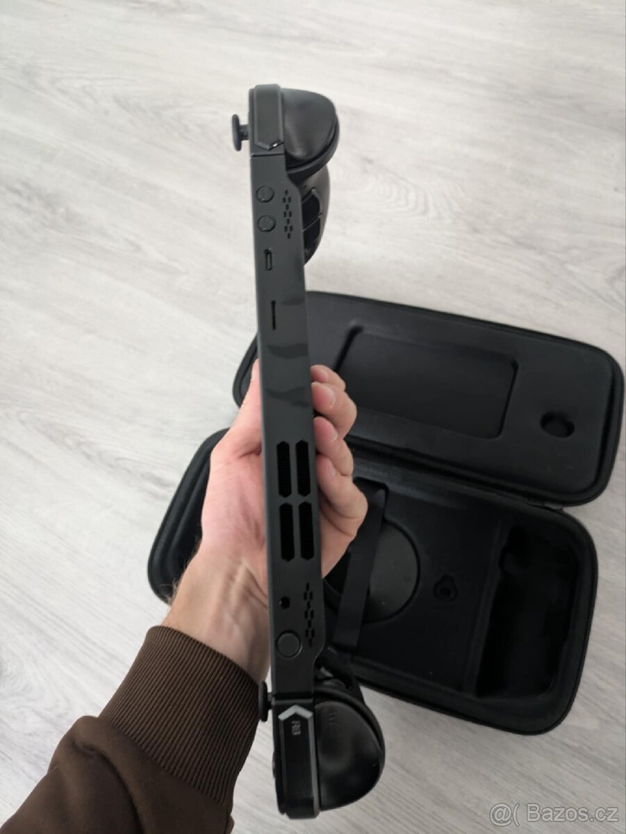 Lenovo Legion go - 3