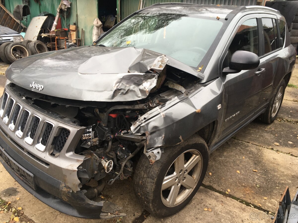 Jeep Compass 2.2 CRDi, r.v. 2012 (4x4)-Rezervace - 3