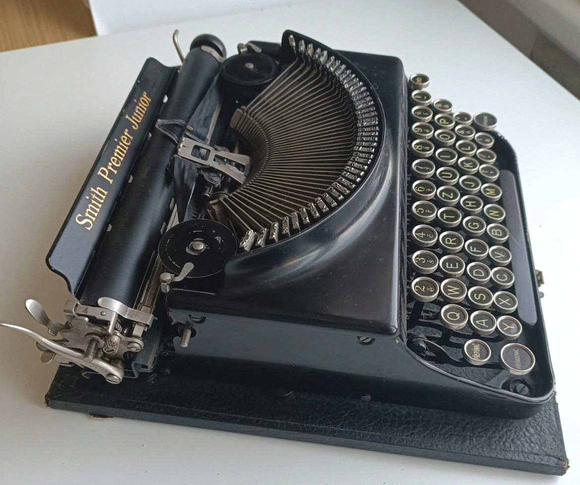 Starožitný psací stroj - Smith Premier Junior - 3
